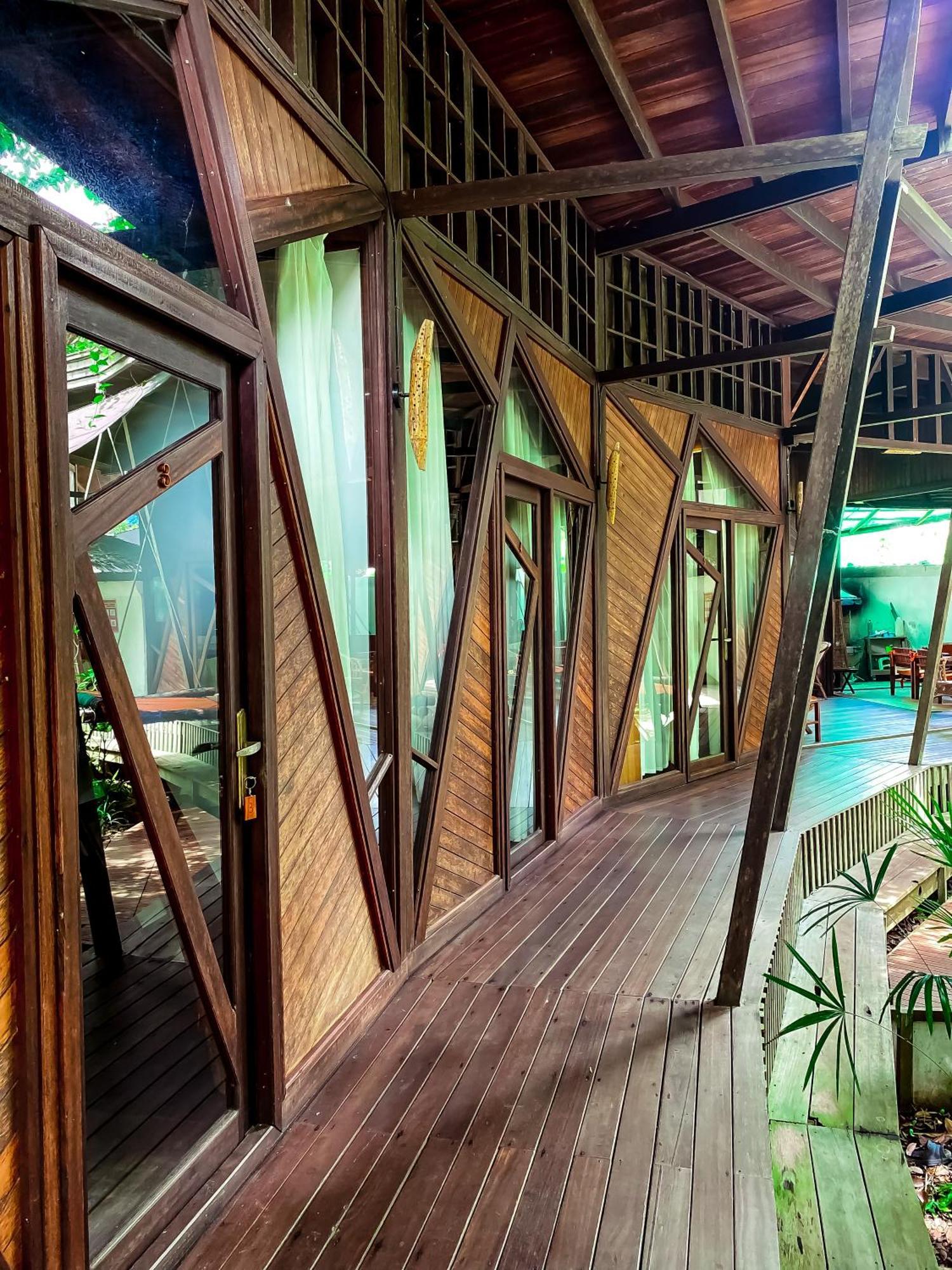Bukit Raya Guesthouse 팔랑카라야 외부 사진