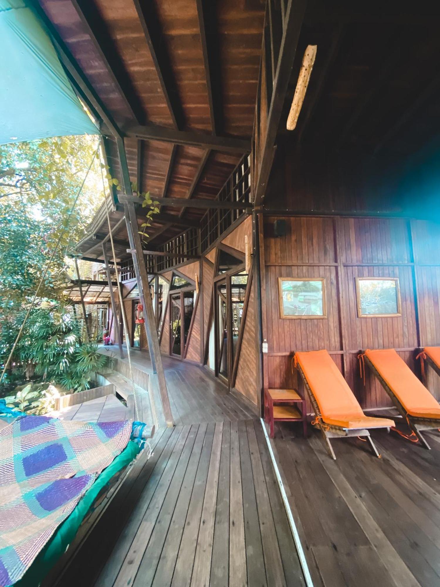 Bukit Raya Guesthouse 팔랑카라야 외부 사진